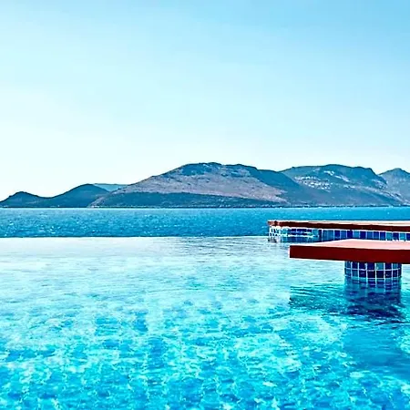 Meis Exclusive Hotel